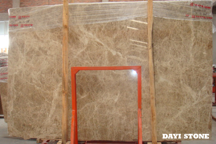 Emparadob Light Marble Slabs